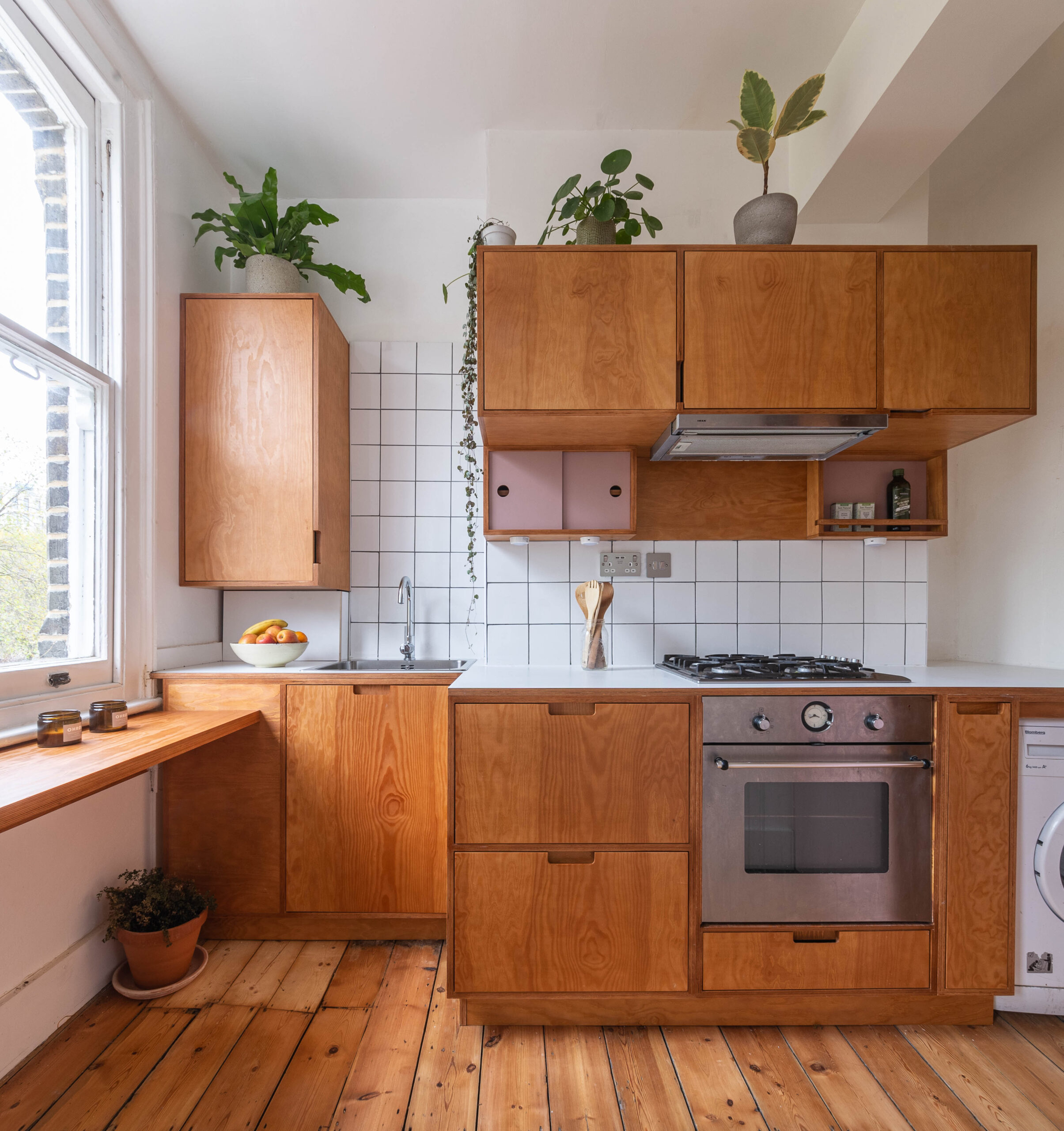 Stained douglas fir plywood kitchen